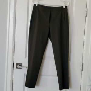 EUC Lululemon On The Move Pants